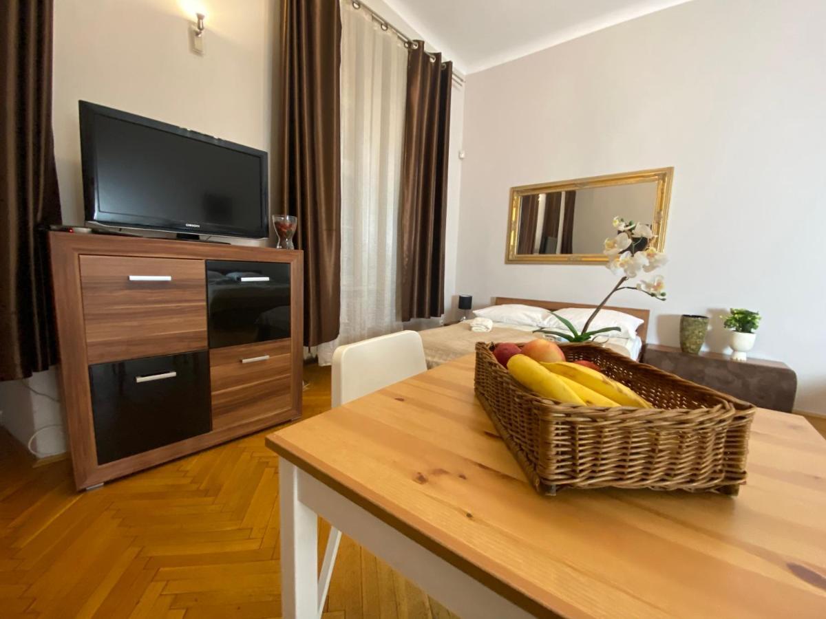 P&J Apartamenty Grodzka Cracóvia Exterior foto