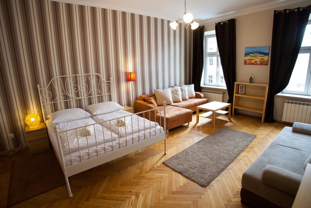 P&J Apartamenty Grodzka Cracóvia Exterior foto