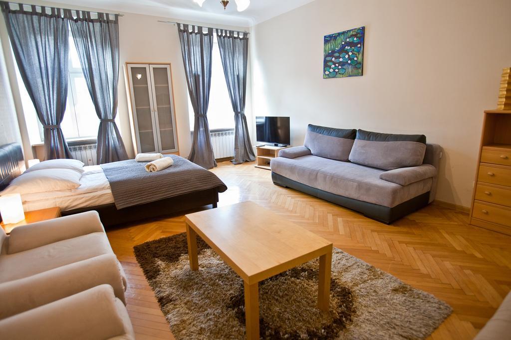 P&J Apartamenty Grodzka Cracóvia Exterior foto