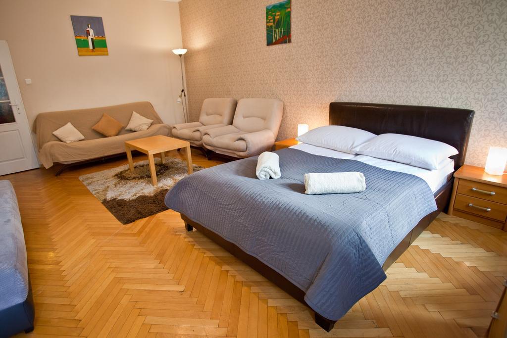 P&J Apartamenty Grodzka Cracóvia Exterior foto