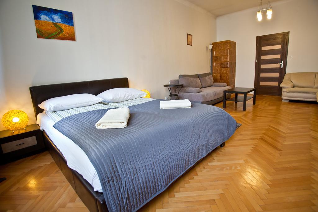 P&J Apartamenty Grodzka Cracóvia Exterior foto
