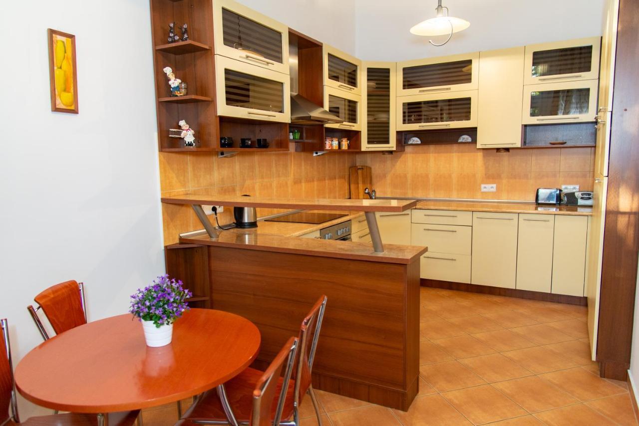 P&J Apartamenty Grodzka Cracóvia Exterior foto